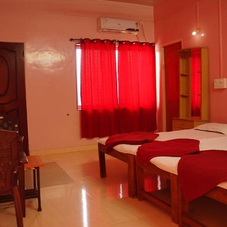 Yash Garden Residency Hotel Ganpatipule Esterno foto