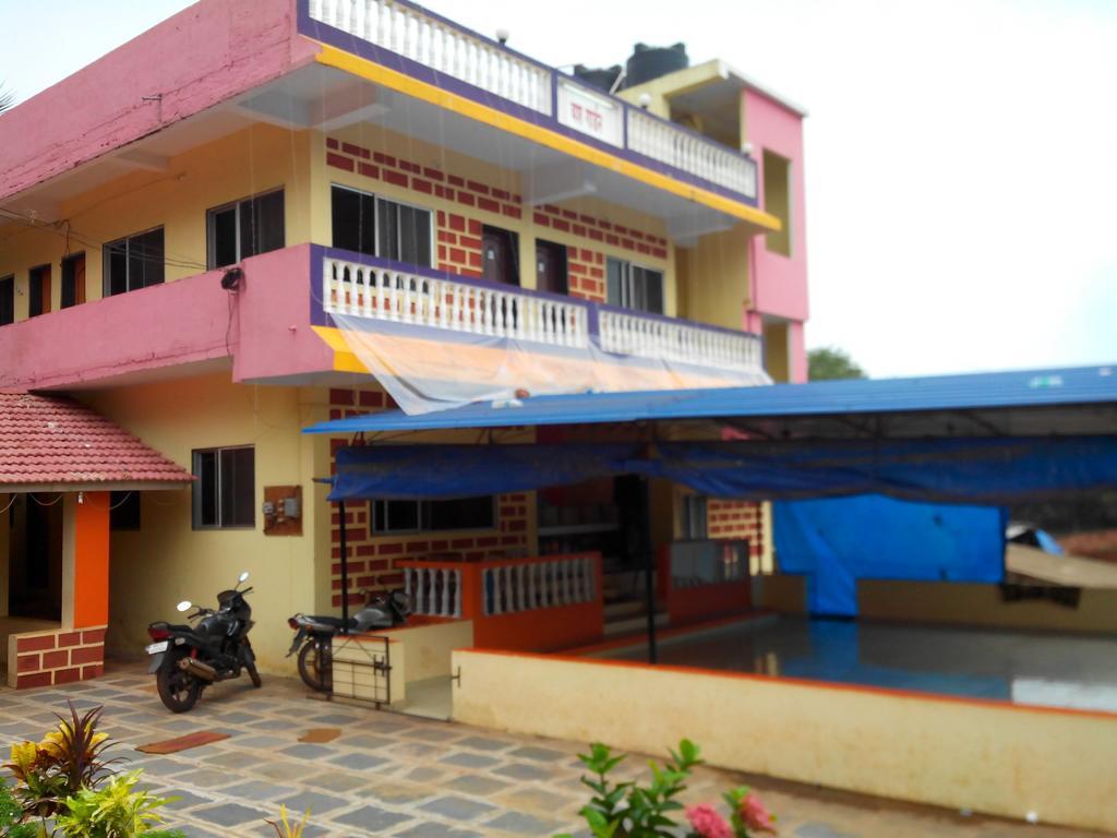 Yash Garden Residency Hotel Ganpatipule Esterno foto