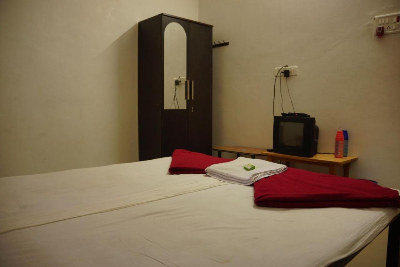 Yash Garden Residency Hotel Ganpatipule Esterno foto