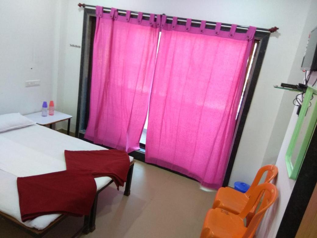 Yash Garden Residency Hotel Ganpatipule Esterno foto